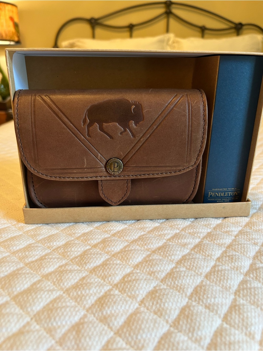 Pendleton National Park Collection Yellowstone Bag “Land of the Buffalo”